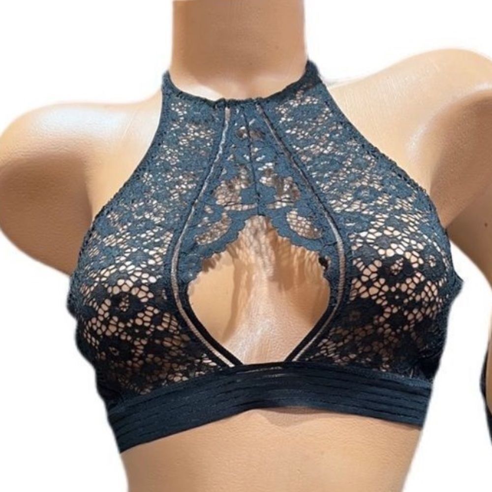 Victoria’s Secret Very sexy High Neck Sexy Peekaboo Bralette Bra Black Small